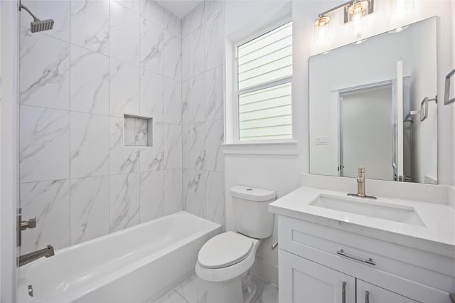 1941 Knoll Square Drive, Houston, TX 77080