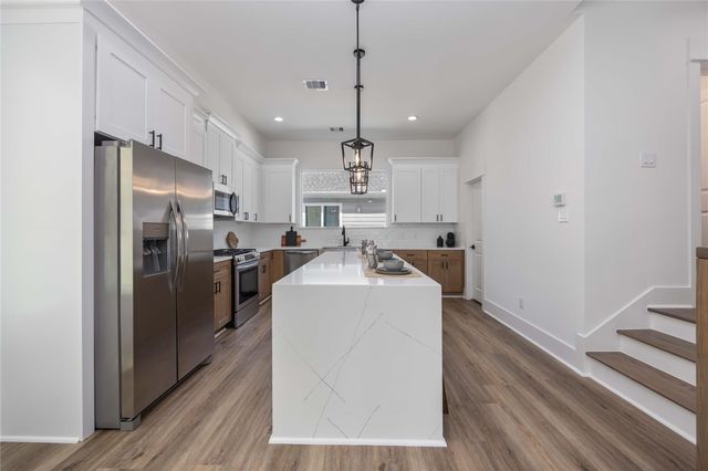 1941 Knoll Square Drive, Houston, TX 77080