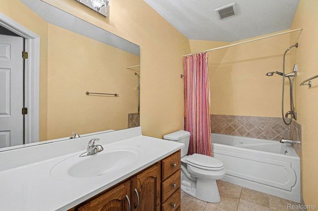 1136 Jenna Drive, Davison Township, MI 48423