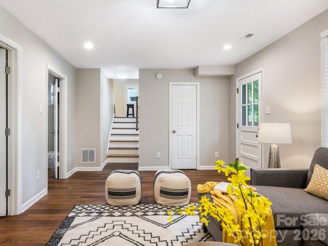 7518 Riding Trail Road, Charlotte, NC 28212