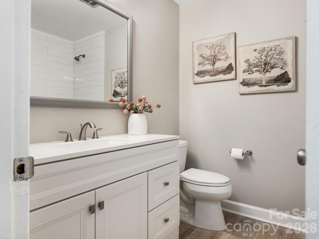 7518 Riding Trail Road, Charlotte, NC 28212