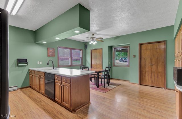 4015 Lace Road NW, Malvern, OH 44644