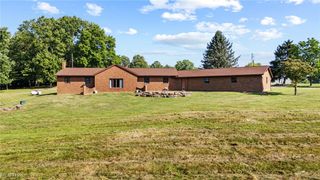 4015 Lace Road NW, Malvern, OH 44644