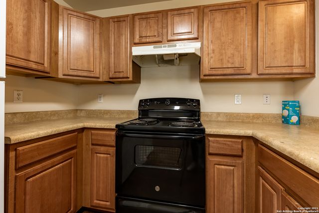 5018 Summit Pass Apt 2, San Antonio, TX 78229