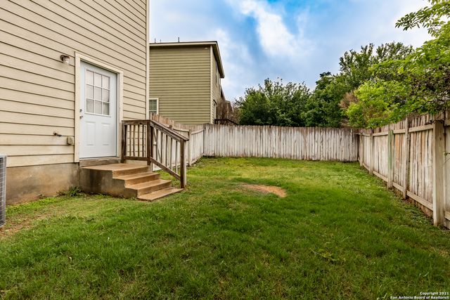 5018 Summit Pass Apt 2, San Antonio, TX 78229