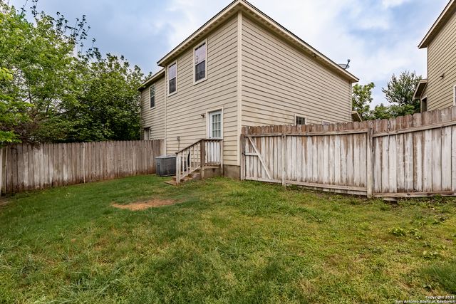 5018 Summit Pass Apt 2, San Antonio, TX 78229