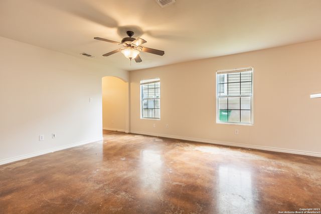 5018 Summit Pass Apt 2, San Antonio, TX 78229