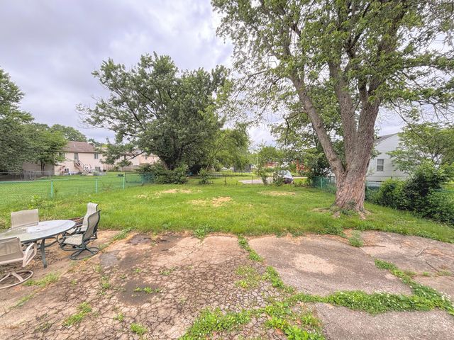 332 Swan Circle, Elsmere, KY 41018