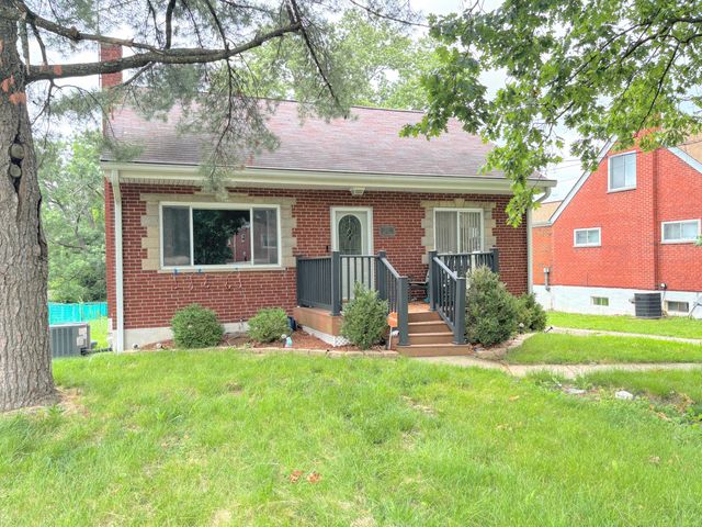 332 Swan Circle, Elsmere, KY 41018