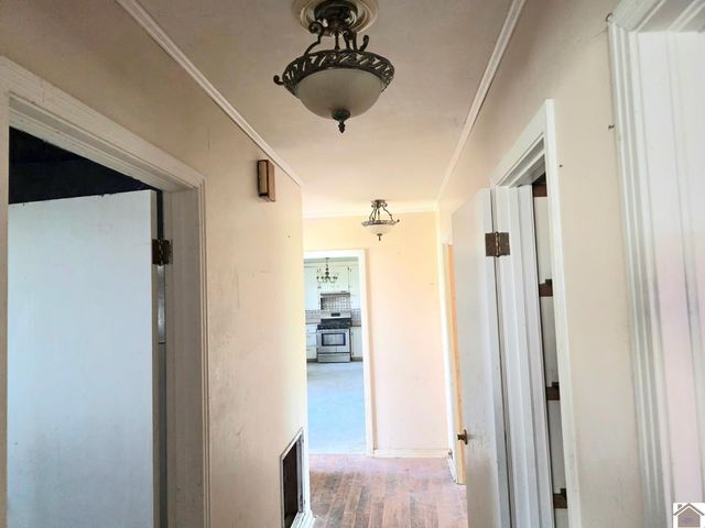 300 4th Street, Hazel, KY 42049