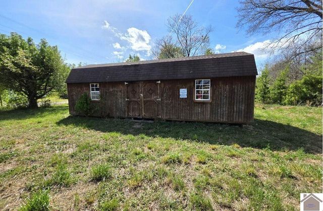 300 4th Street, Hazel, KY 42049