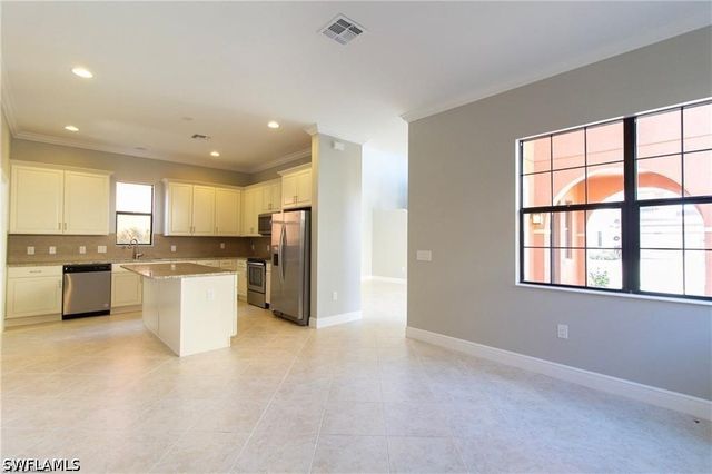 1342 Kendari TER, Naples, FL 34113