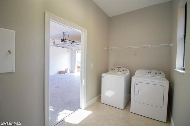 1342 Kendari TER, Naples, FL 34113