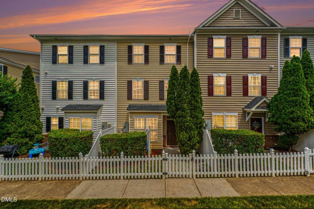 1130 Renewal Place 106, Raleigh, NC 27603