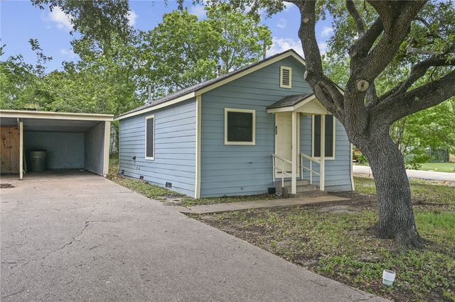 400 and 402 South Ennis Street, Bryan, TX 77803
