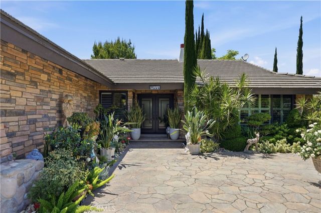 2888 N Wyngate, Orange, CA 92867