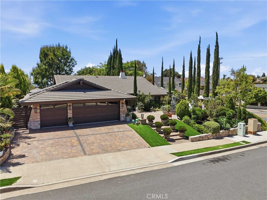 2888 N Wyngate, Orange, CA 92867