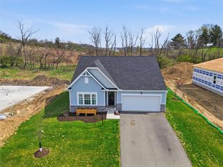 106 Olivia Dr, Hempfield Twp, PA 15639