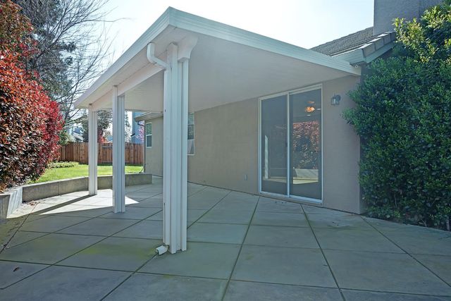 7105 Cedar Garden Ct, Citrus Heights, CA 95621