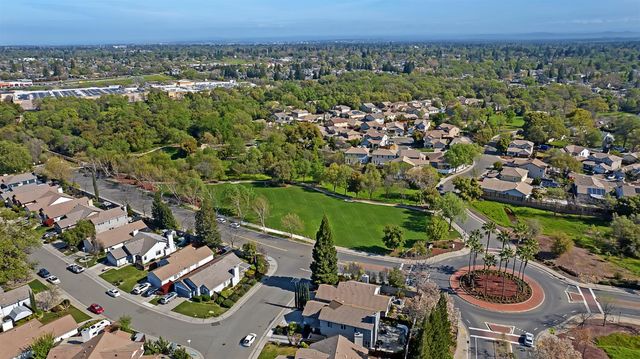 7105 Cedar Garden Ct, Citrus Heights, CA 95621