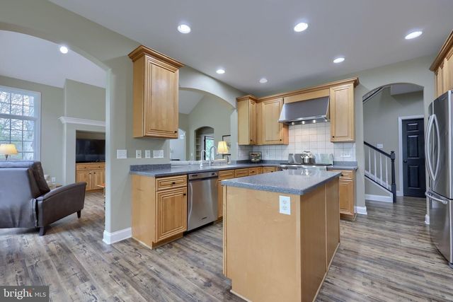 11 HIDDEN GRN, Lancaster, PA 17602