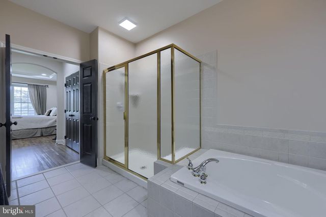 11 HIDDEN GRN, Lancaster, PA 17602