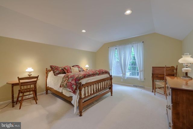 11 HIDDEN GRN, Lancaster, PA 17602
