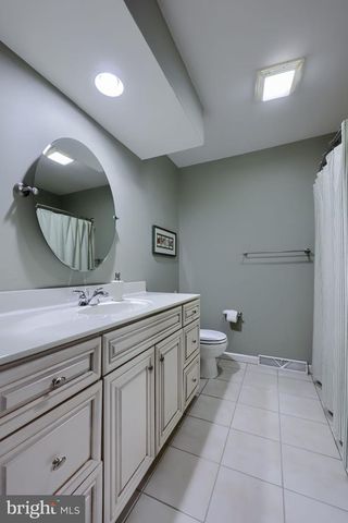 11 HIDDEN GRN, Lancaster, PA 17602