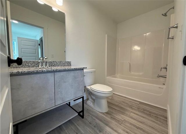 1051 States Avenue, Bentonville, AR 72713