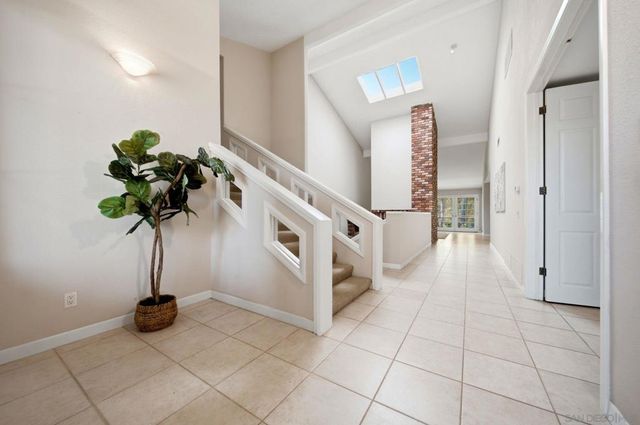 425 Loma Larga, Solana Beach, CA 92075