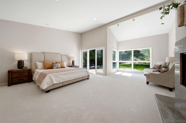 425 Loma Larga, Solana Beach, CA 92075