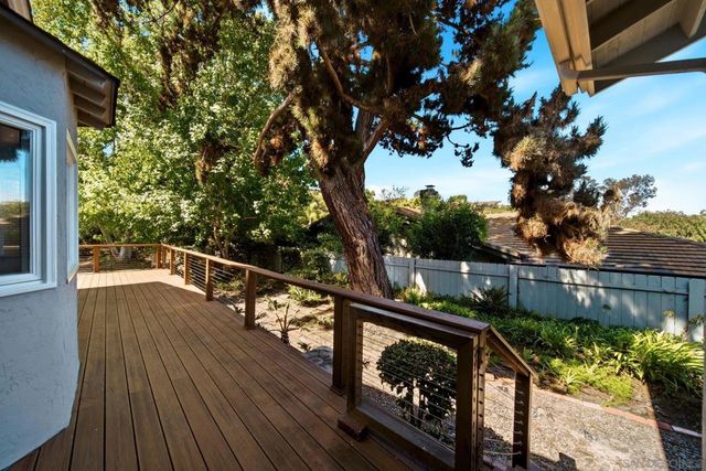 425 Loma Larga, Solana Beach, CA 92075