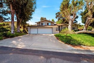 425 Loma Larga, Solana Beach, CA 92075