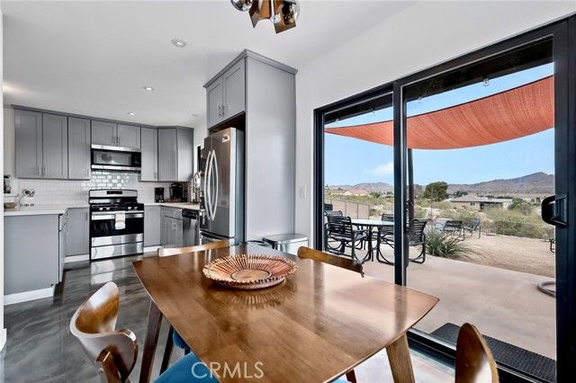 61910 Sunburst Circle, Joshua Tree, CA 92252