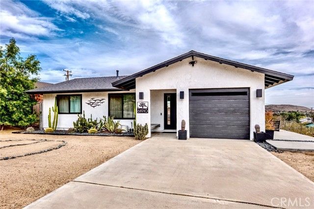 61910 Sunburst Circle, Joshua Tree, CA 92252