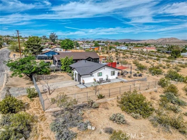 61910 Sunburst Circle, Joshua Tree, CA 92252