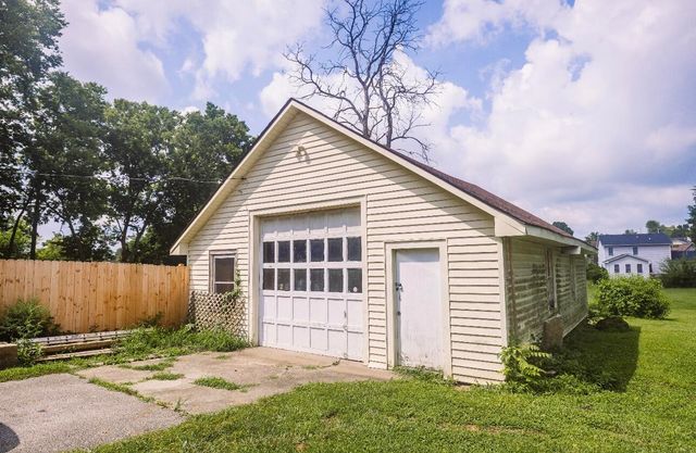 615 N Main Street, Lawrenceburg, KY 40342