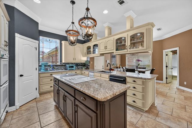 1411 Danbury Drive, Mansfield, TX 76063