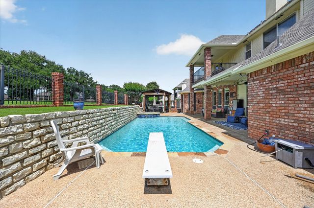 1411 Danbury Drive, Mansfield, TX 76063