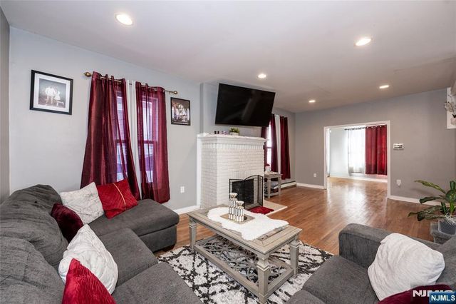 32 Newfield Street, East Orange, NJ 07017