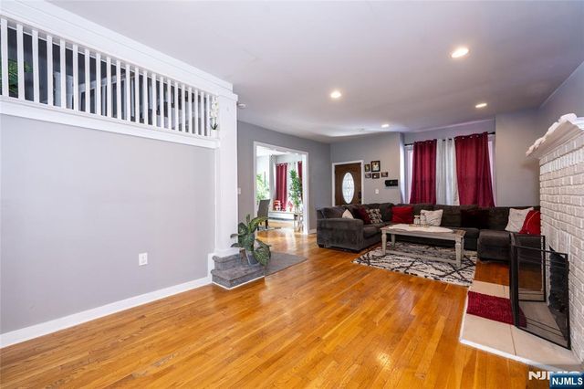 32 Newfield Street, East Orange, NJ 07017