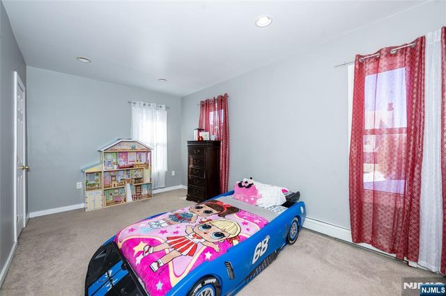 32 Newfield Street, East Orange, NJ 07017