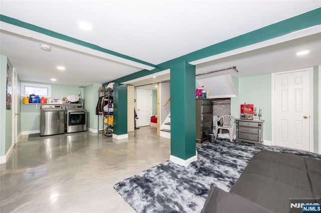 32 Newfield Street, East Orange, NJ 07017