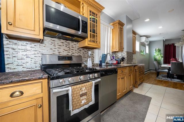 32 Newfield Street, East Orange, NJ 07017