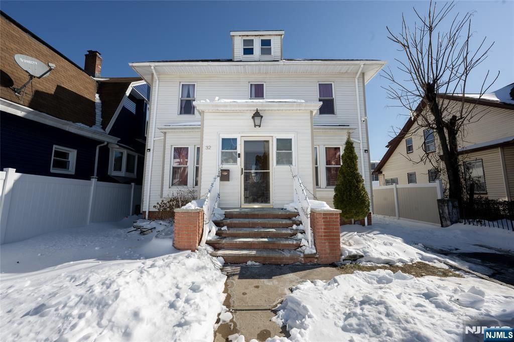 32 Newfield Street, East Orange, NJ 07017