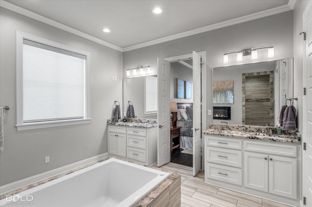 410 Oakwood Trace Court, Shreveport, LA 71106