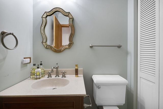 1008 Churchill Drive, Naperville, IL 60563