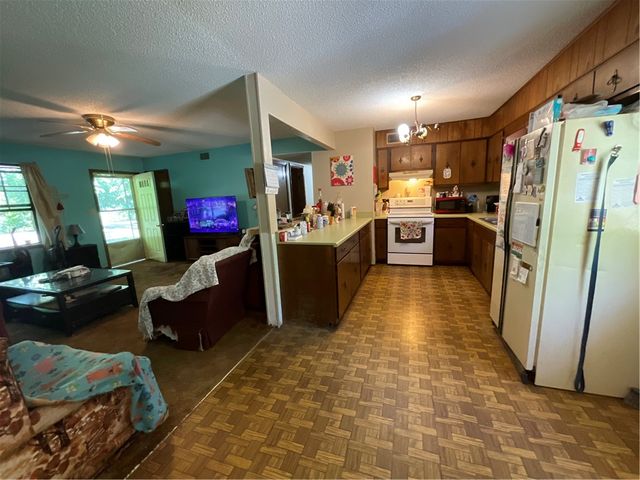 1973 County Road 4400, Clarksville, AR 72830