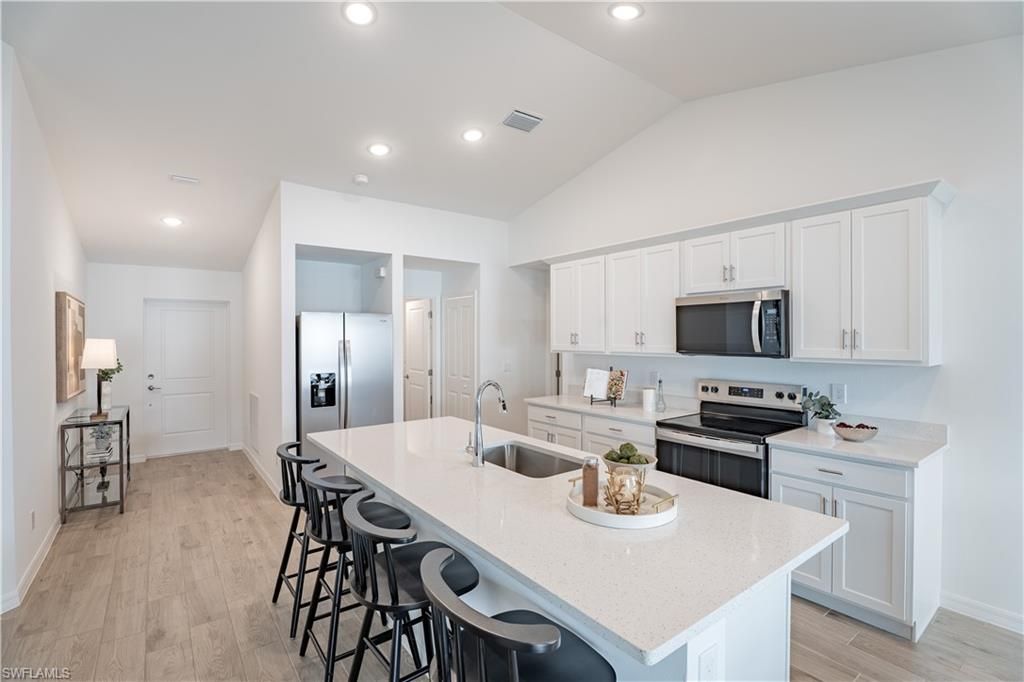 Image 3 of property listing at 1714 NE 13th PL, Cape Coral, FL 33909