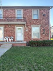 35129 Terrybrook Drive 27, Sterling Heights, MI 48312